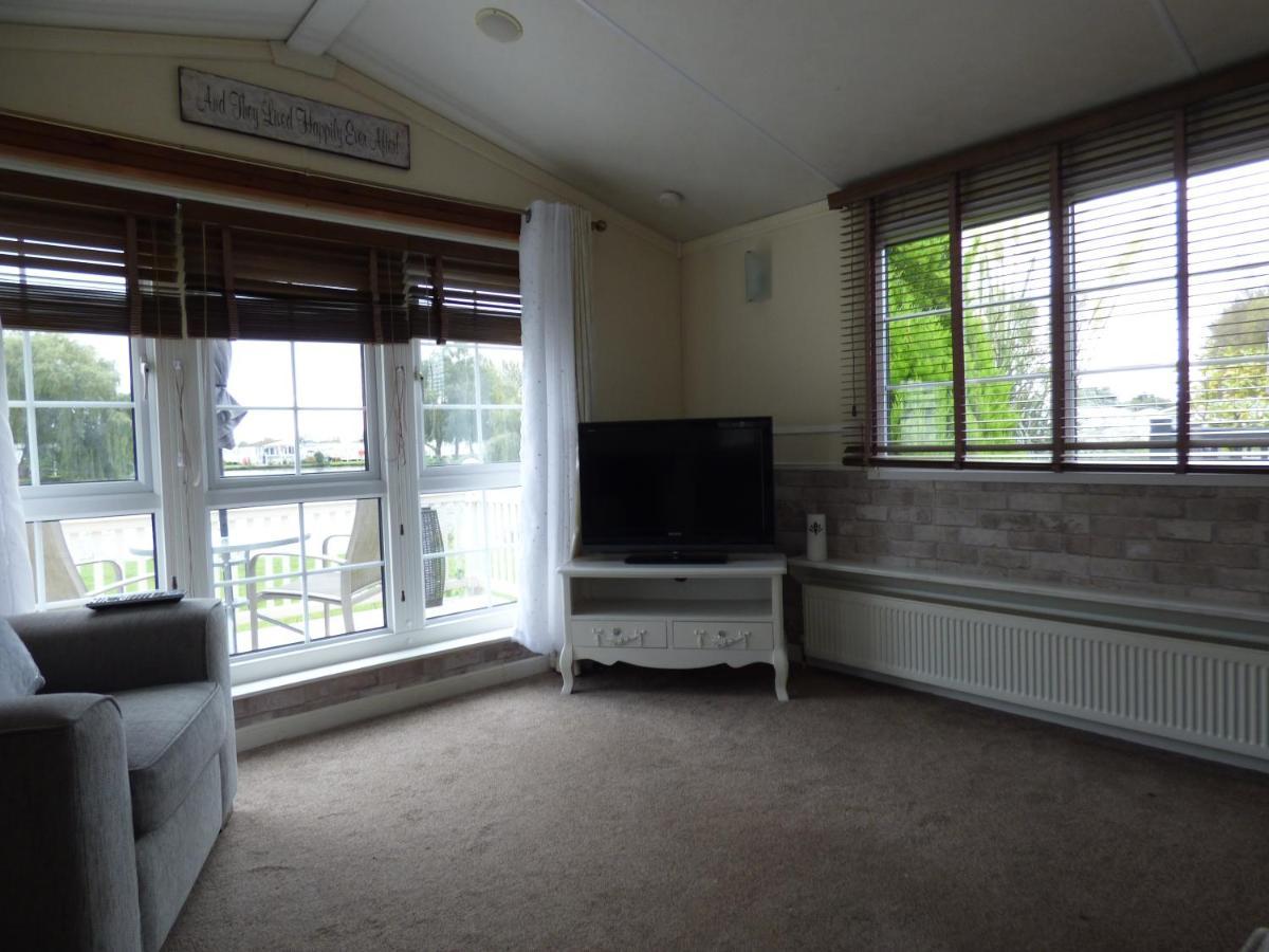 Cedar Lake 58 At Southview Leisure Park Skegness Exterior foto